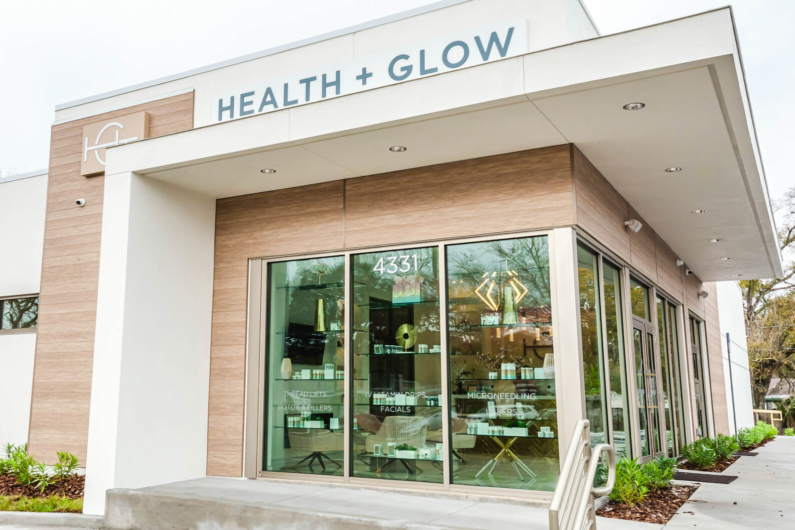 Tampa Magazine 2023 - Embrace Every Season Of Life With Top Tips For Healthy Aging